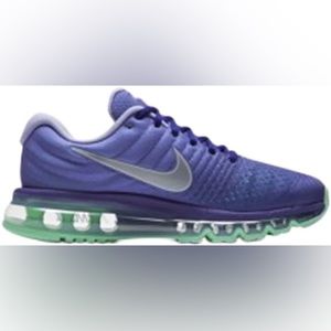 Nike AirMax size 7.5